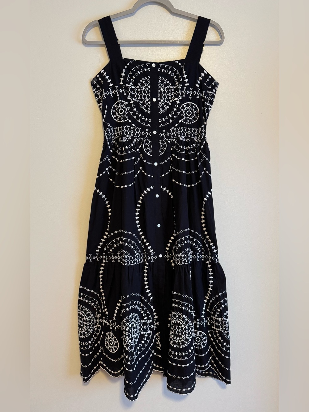 *NEW* EVEREVE Black Midi Dress with White Embroidery